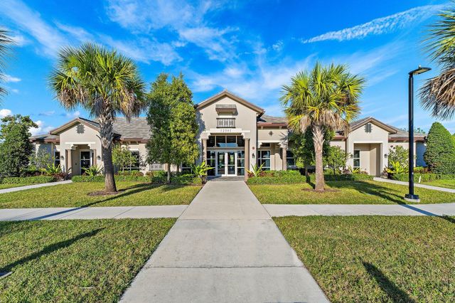 7519 NW Deysbrook Lane, Port St Lucie, FL 34987