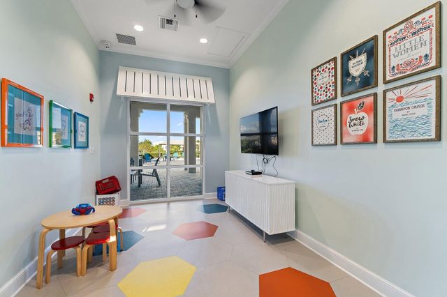 7519 NW Deysbrook Lane, Port St Lucie, FL 34987