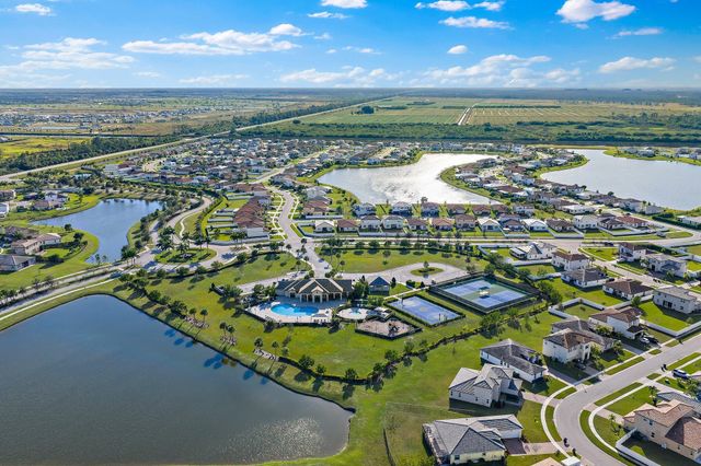 7519 NW Deysbrook Lane, Port St Lucie, FL 34987