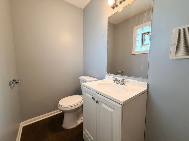 1133 Parkview Avenue, Chicago Heights, IL 60411