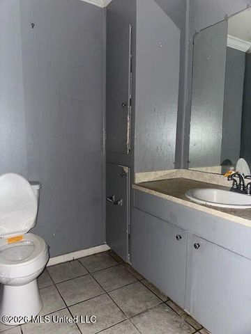 101 Lake Of Pines Drive, Jackson, MS 39206