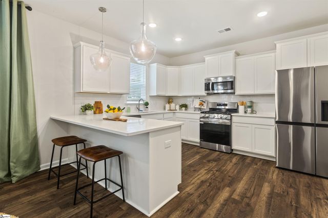 1017 Skidaway Drive, Spartanburg, SC 29303