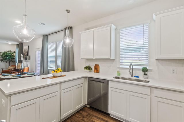 1017 Skidaway Drive, Spartanburg, SC 29303