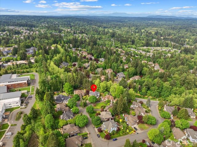 10618 176TH Court NE, Redmond, WA 98052
