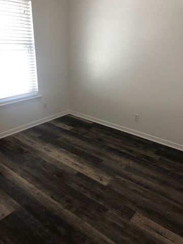 4704 Abbott 105, Highland Park, TX 75205