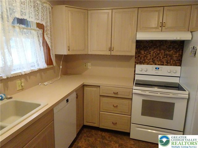 2012 Kemmerer Street, Bethlehem City, PA 18017