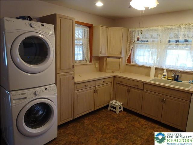 2012 Kemmerer Street, Bethlehem City, PA 18017