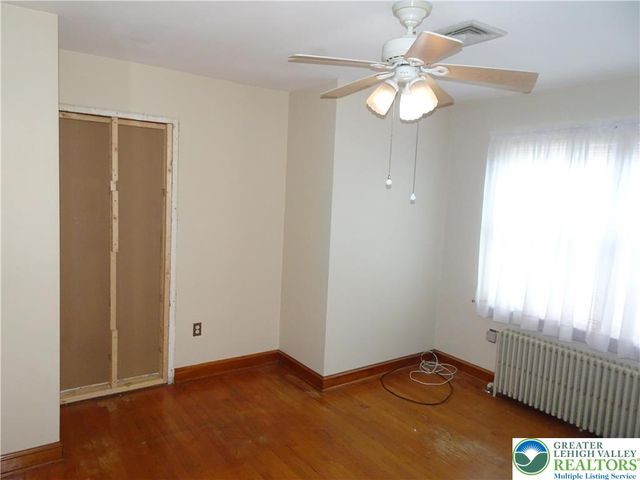 2012 Kemmerer Street, Bethlehem City, PA 18017