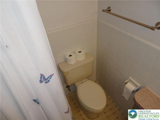 2012 Kemmerer Street, Bethlehem City, PA 18017