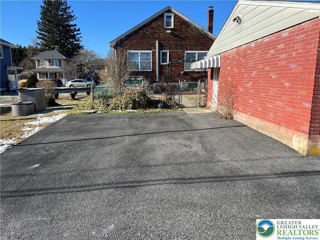 2012 Kemmerer Street, Bethlehem City, PA 18017