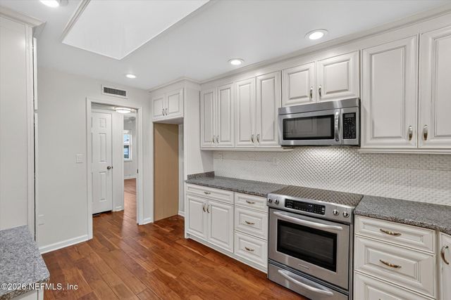 10 10TH Street G42, Atlantic Beach, FL 32233