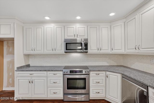 10 10TH Street G42, Atlantic Beach, FL 32233