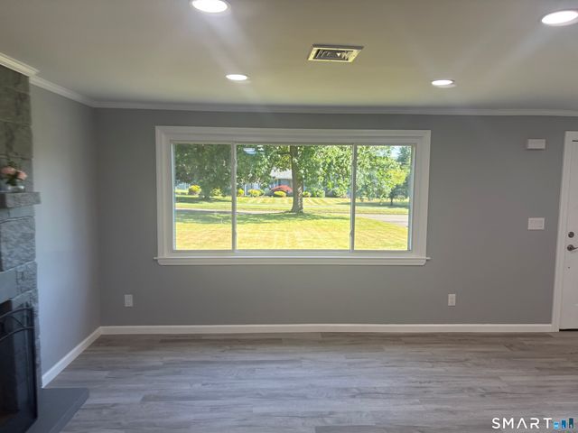 1052 New Rock Hill Road, Wallingford, CT 06492