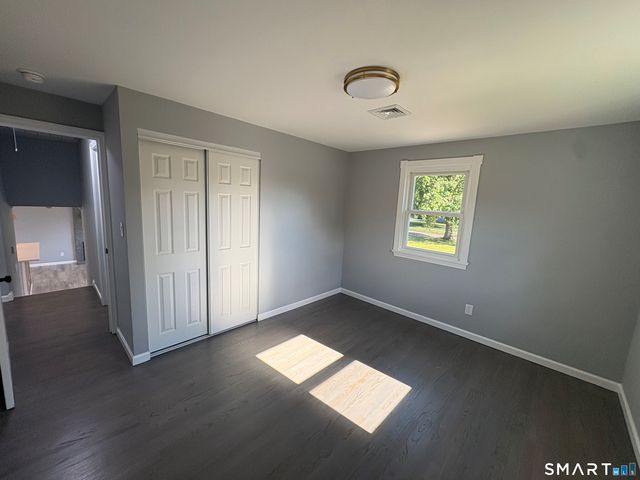 1052 New Rock Hill Road, Wallingford, CT 06492
