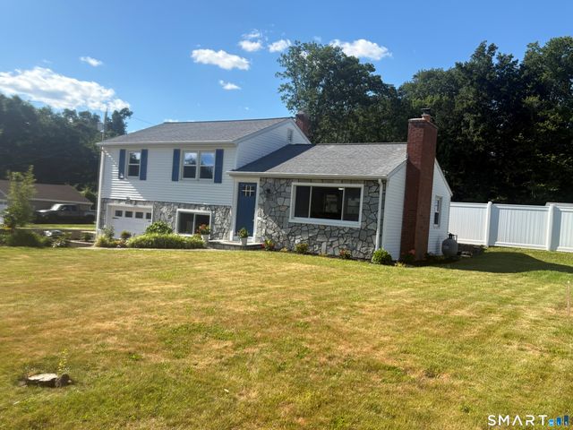 1052 New Rock Hill Road, Wallingford, CT 06492