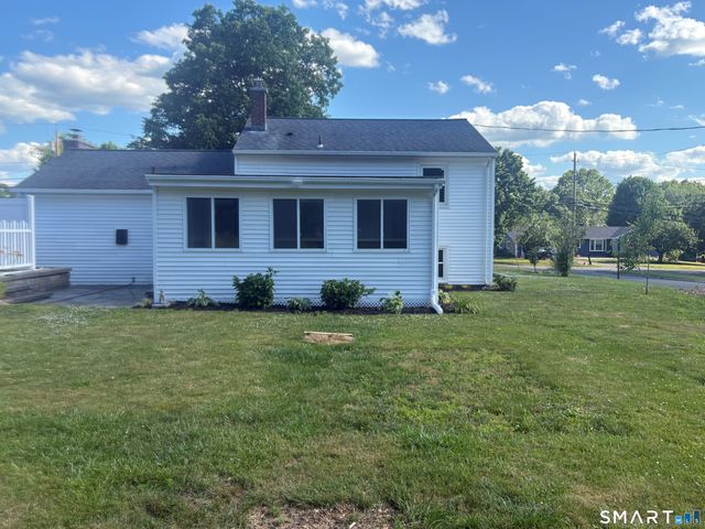 1052 New Rock Hill Road, Wallingford, CT 06492