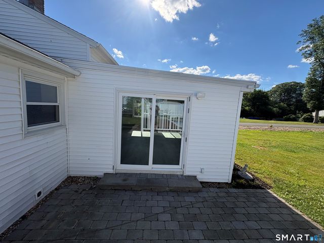 1052 New Rock Hill Road, Wallingford, CT 06492