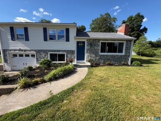 1052 New Rock Hill Road, Wallingford, CT 06492