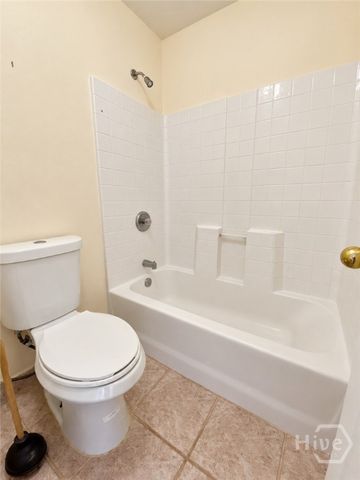 1315 Bonaventure Road Downstairs, Savannah, GA 31405
