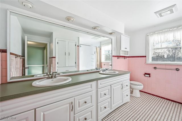 419 Brookfield Avenue, Youngstown, OH 44512