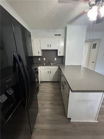 969 W Holly Street 3, Fayetteville, AR 72703