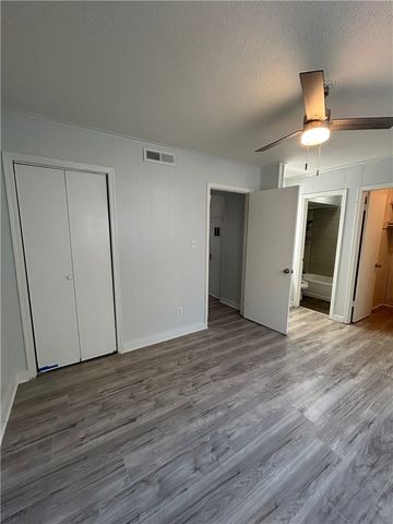 969 W Holly Street 3, Fayetteville, AR 72703