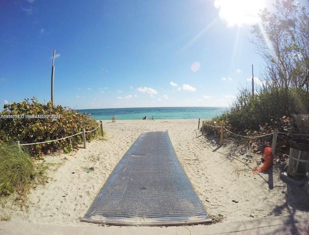 540 74th St 10, Miami Beach, FL 33141