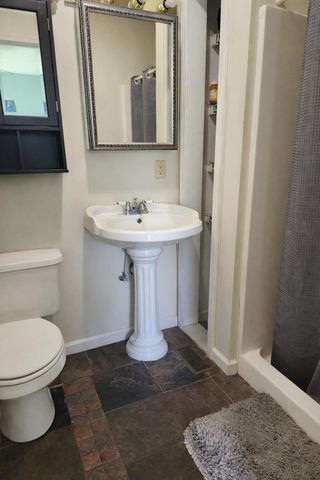 97 Cedar Bluff LN, Hardy, VA 24101