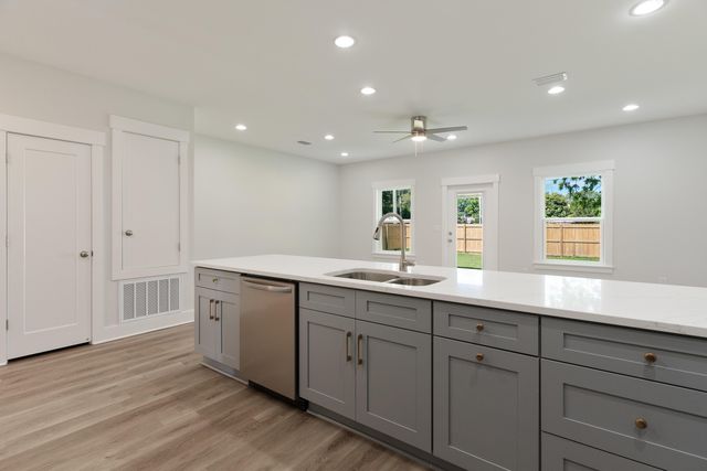 704 Ferguson Drive 3, Fort Walton Beach, FL 32547