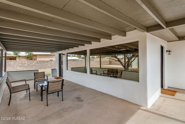 1801 N Cloverland Avenue, Tucson, AZ 85712