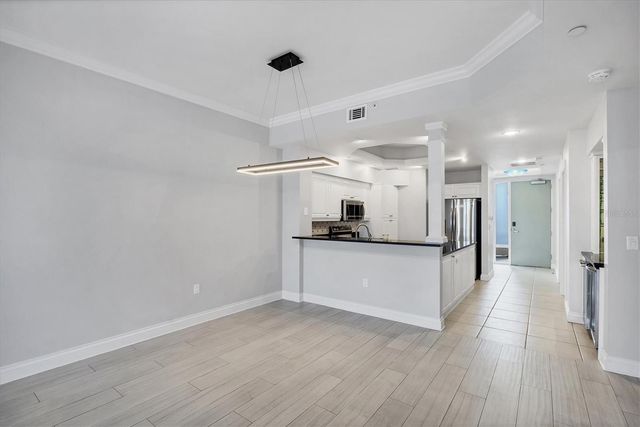 8111 LAKEWOOD MAIN STREET 207, Lakewood Ranch, FL 34202