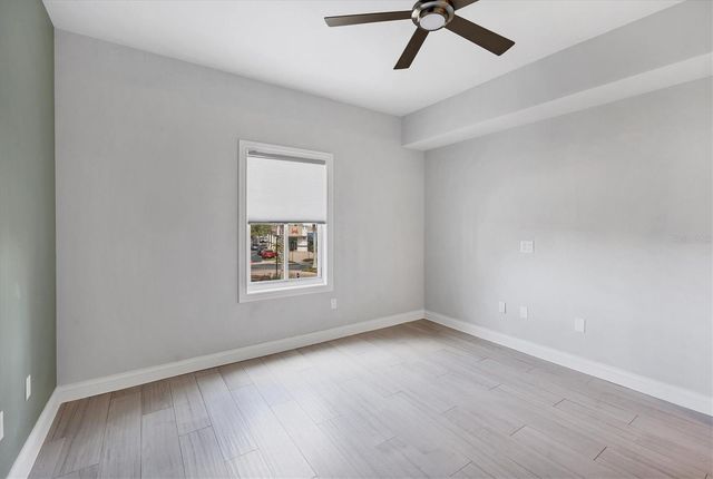 8111 LAKEWOOD MAIN STREET 207, Lakewood Ranch, FL 34202