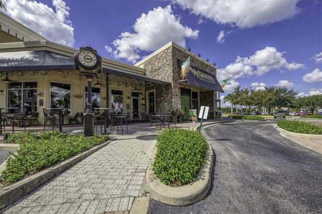 8111 LAKEWOOD MAIN STREET 207, Lakewood Ranch, FL 34202