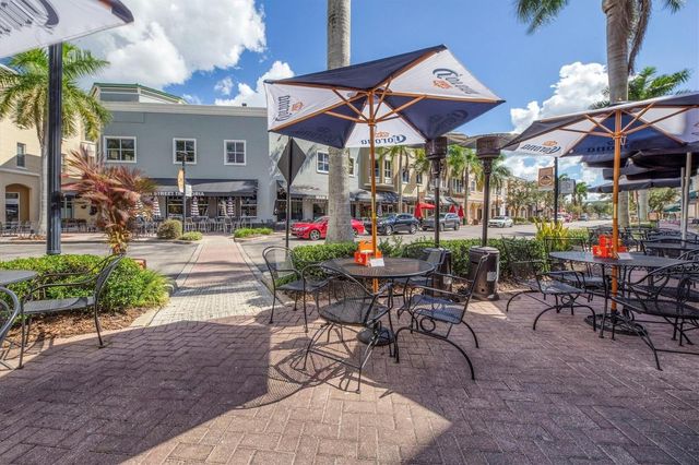 8111 LAKEWOOD MAIN STREET 207, Lakewood Ranch, FL 34202