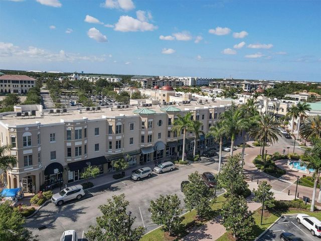 8111 LAKEWOOD MAIN STREET 207, Lakewood Ranch, FL 34202