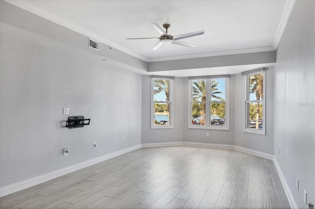 8111 LAKEWOOD MAIN STREET 207, Lakewood Ranch, FL 34202