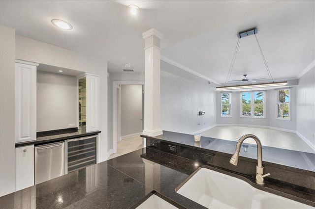 8111 LAKEWOOD MAIN STREET 207, Lakewood Ranch, FL 34202