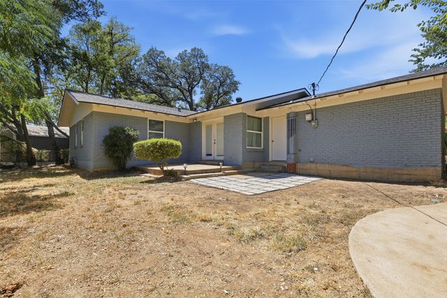 110 Oak Ridge Terrace, Weatherford, TX 76086