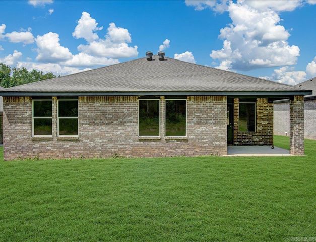 44 Wolfsbridge Loop, Cabot, AR 72023