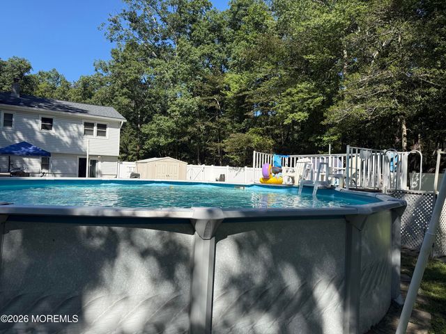 43 Walter Drive, Jackson, NJ 08527