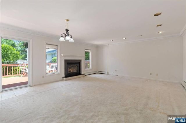 619 Cadmus Court, Teaneck, NJ 07666