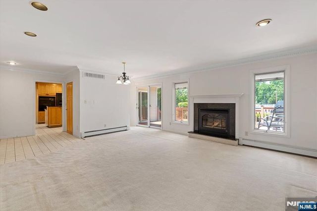 619 Cadmus Court, Teaneck, NJ 07666