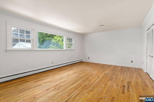 619 Cadmus Court, Teaneck, NJ 07666