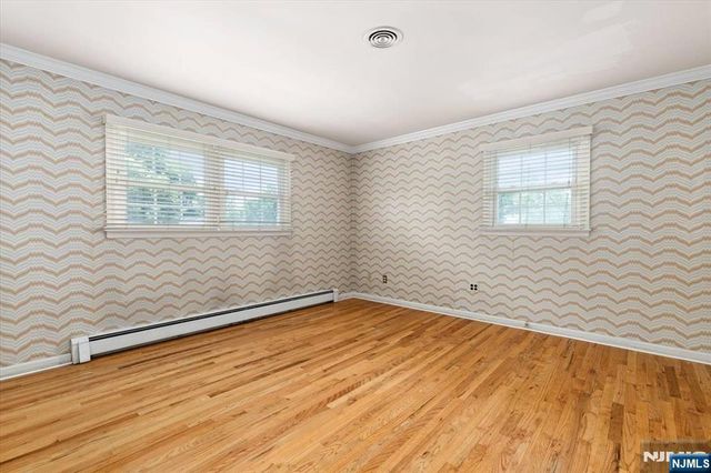 619 Cadmus Court, Teaneck, NJ 07666