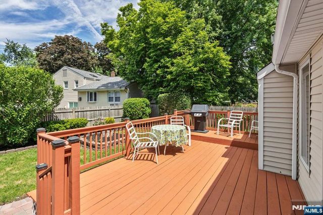 619 Cadmus Court, Teaneck, NJ 07666