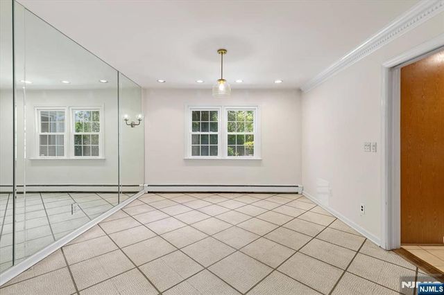 619 Cadmus Court, Teaneck, NJ 07666