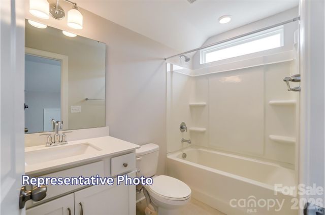 13119 Foxberry Road, Charlotte, NC 28213