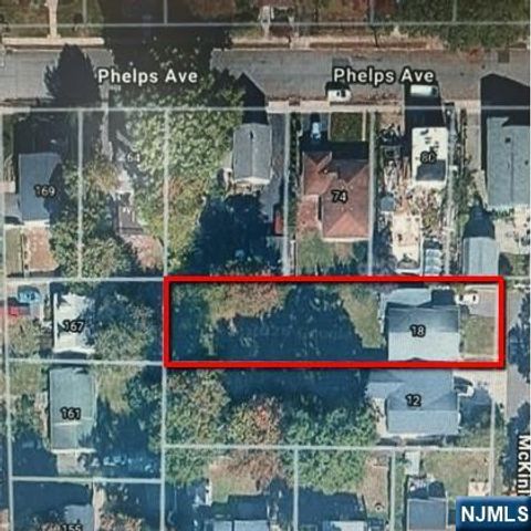 18 McKinley Place, Bergenfield, NJ 07621
