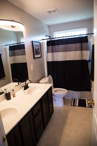 6120 Allen Ct, Hermitage, TN 37076