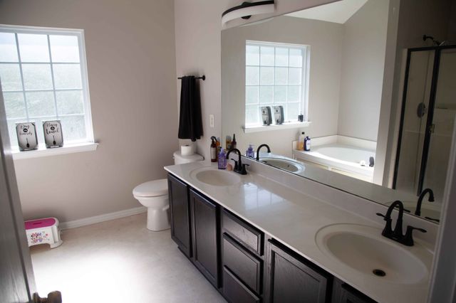 6120 Allen Ct, Hermitage, TN 37076